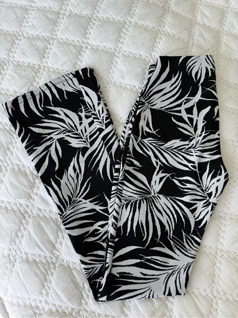 Zara Black and White Leaf Print Pants
